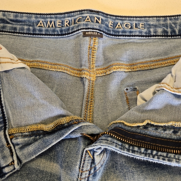 Men's American Eagle Airflex+ Distressed Jeans - Picture 3 of 3